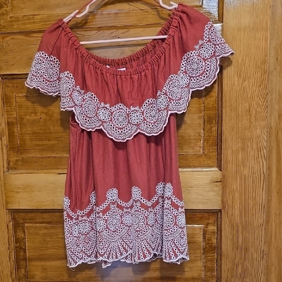 Fever Red Ruffled On Or Off Shoulder Top - Picture 1 of 3